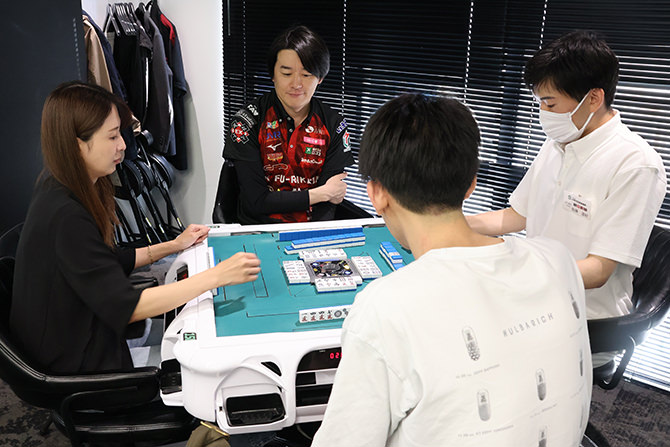 第5回 企業対抗麻雀プロアマ交流戦(2026)松本吉弘・石井一馬・竹内元太・鈴木たろう/朝比奈ゆり・内川幸太郎