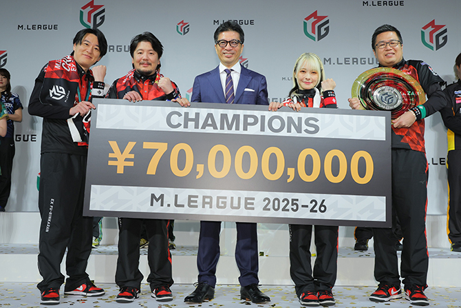 プロ麻雀リーグ「Mリーグ」ZOZOTOWNファイナルシリーズ 表彰式